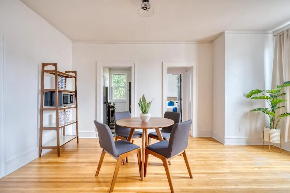 Stay Portland - La Casa Burnside - Local Eateries, Shops, And Bars